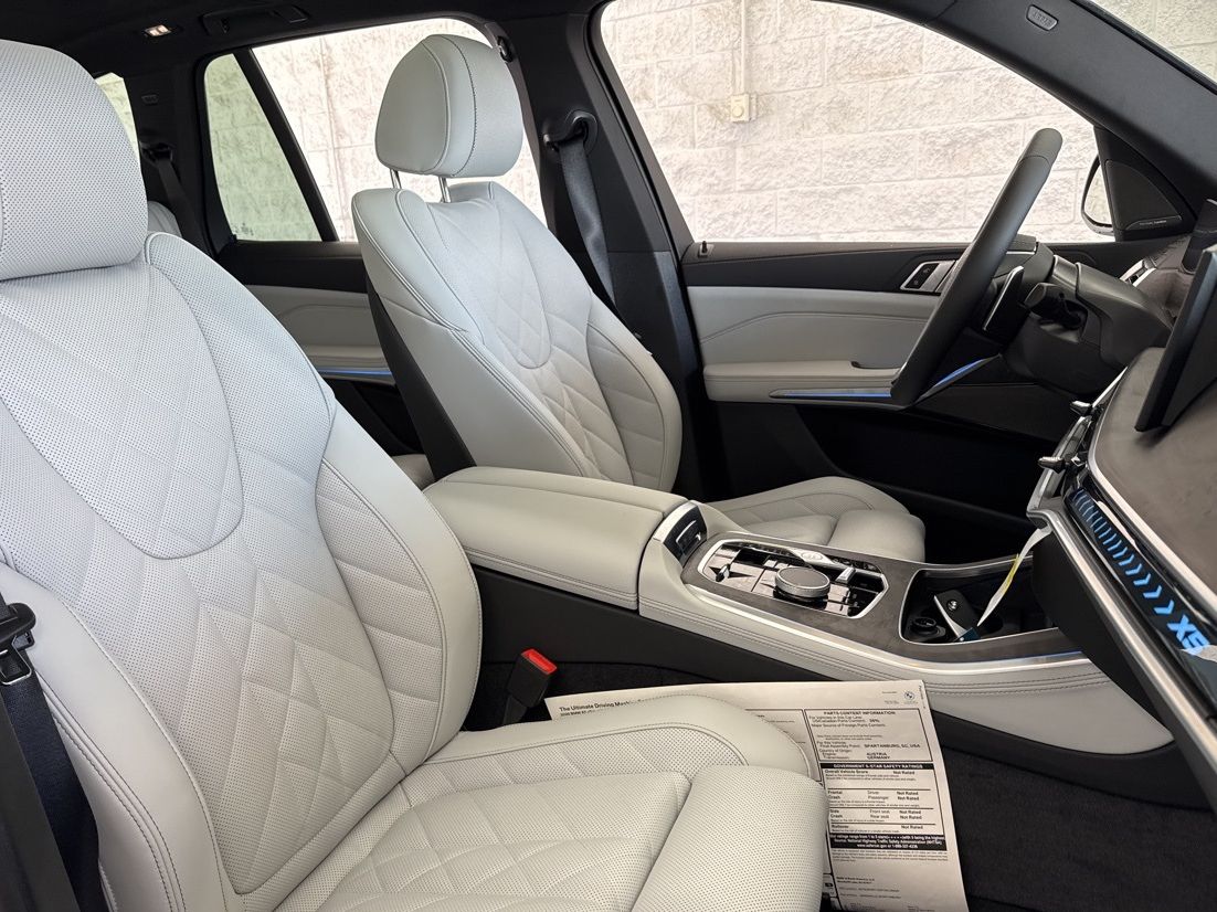 2026 BMW X5 50e - Photo 57