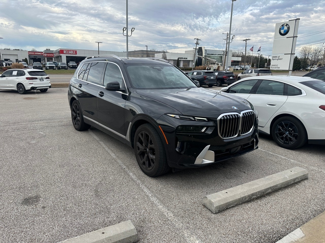 2023 BMW X7 40i's photo