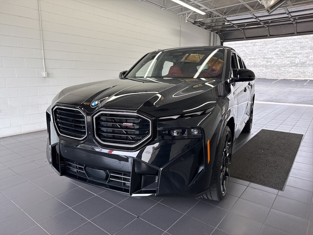 New 2026 BMW XM  SUV