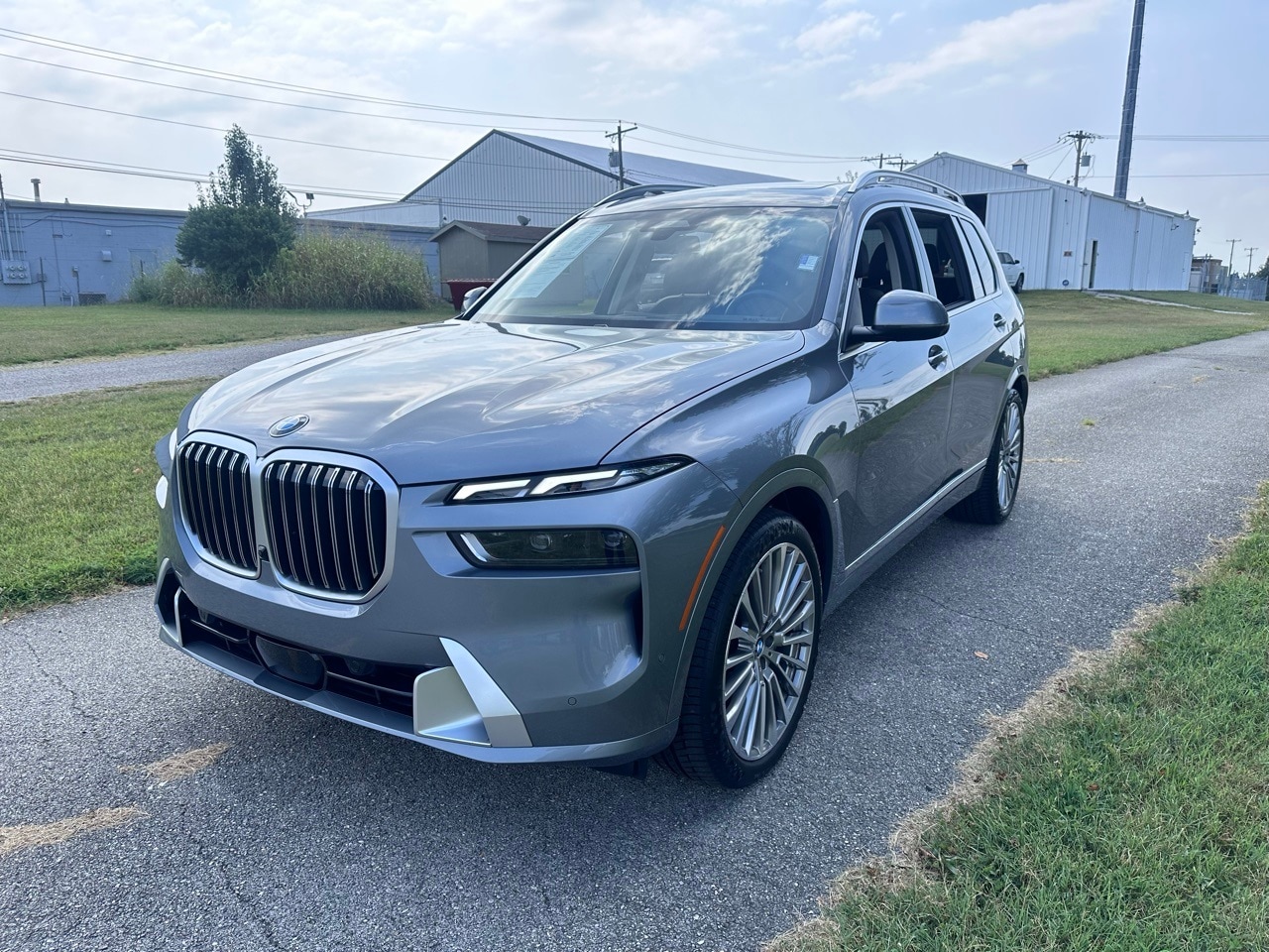 Used 2023 BMW X7 40i with VIN 5UX23EM06P9P26120 for sale in Springfield, MO