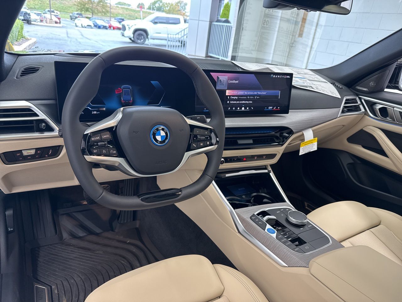 2025 BMW i4 40 - Photo 17