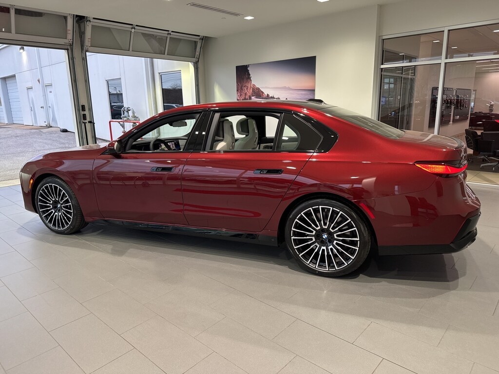 New 2026 BMW 760i Sedan