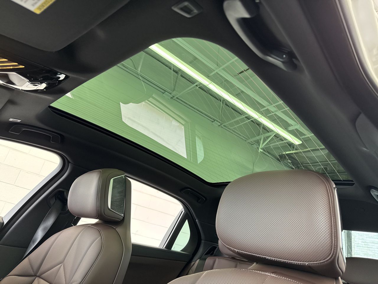 2026 BMW 7 Series 740i - Photo 16