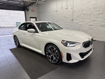 2025 BMW 230i Coupe