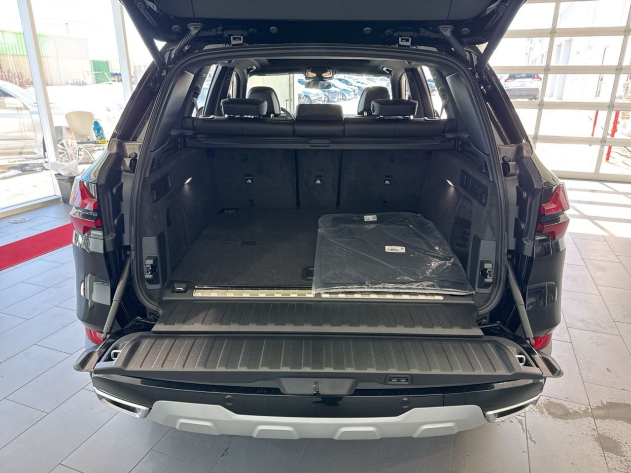 2026 BMW X5 50e - Photo 9