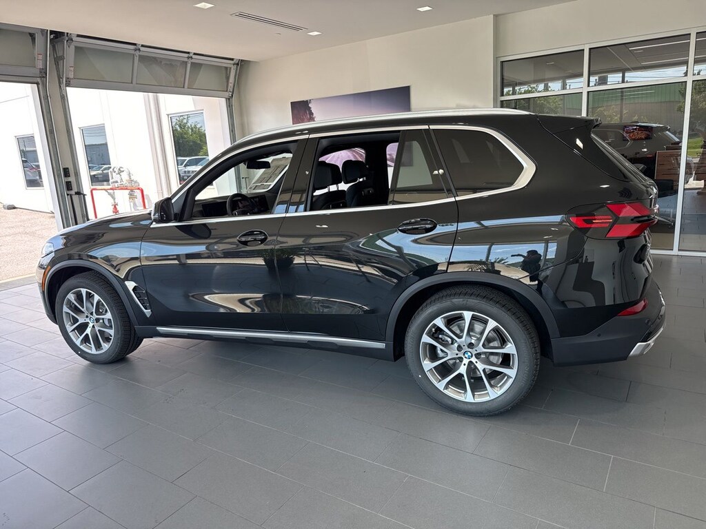 New 2026 BMW X5 xDrive40i SUV