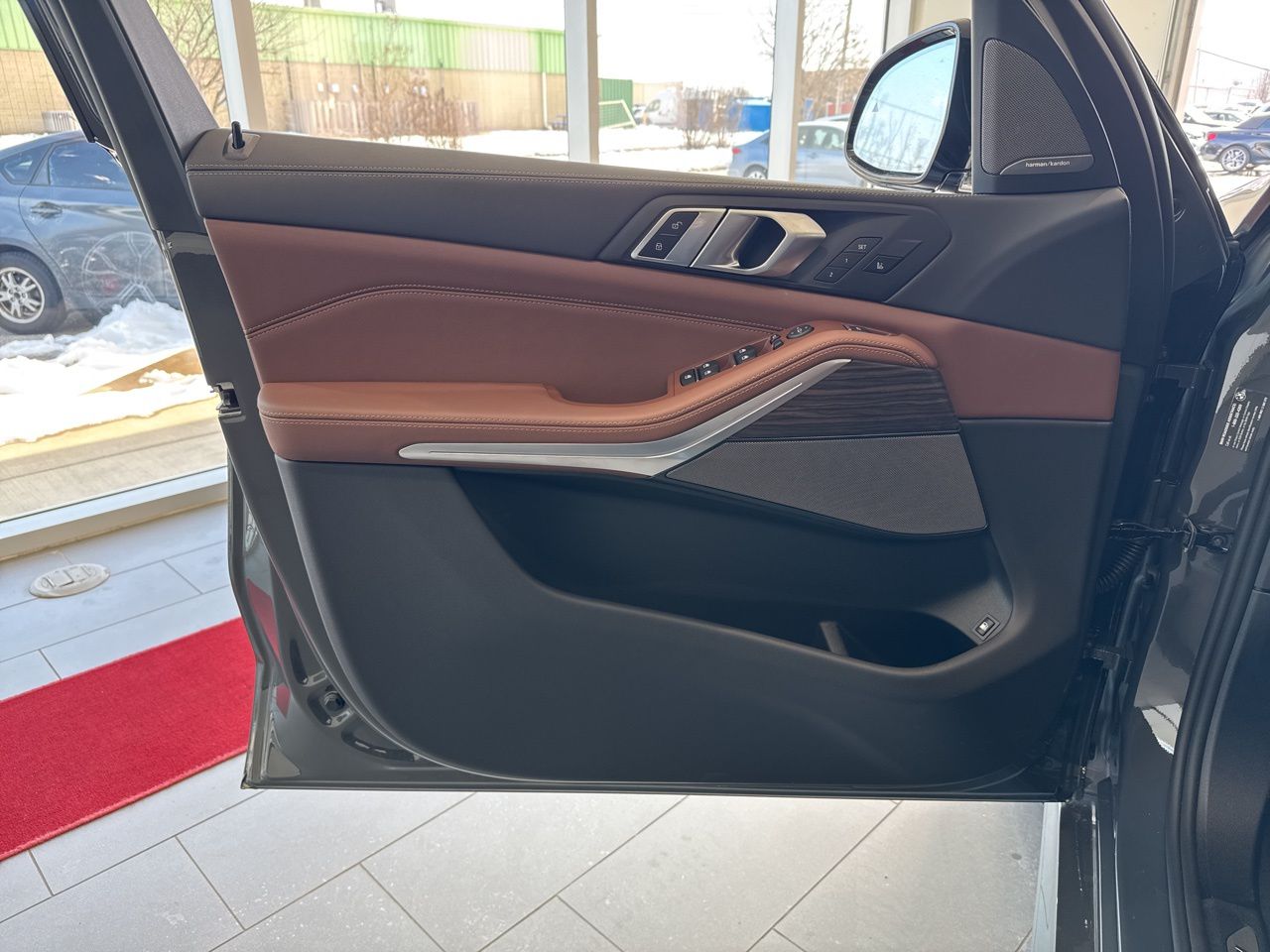 2026 BMW X5 50e - Photo 39
