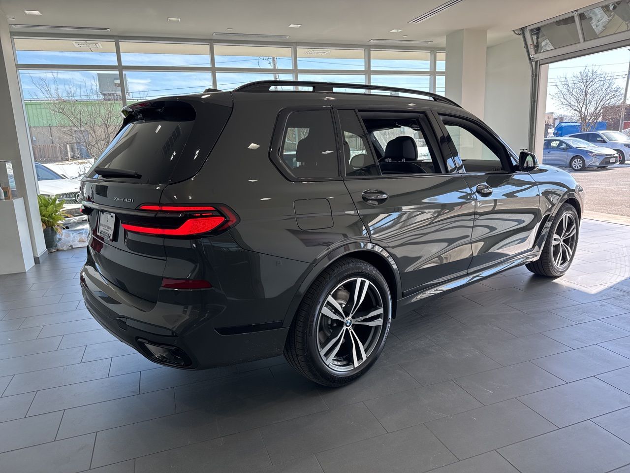 2026 BMW X7 40i - Photo 8