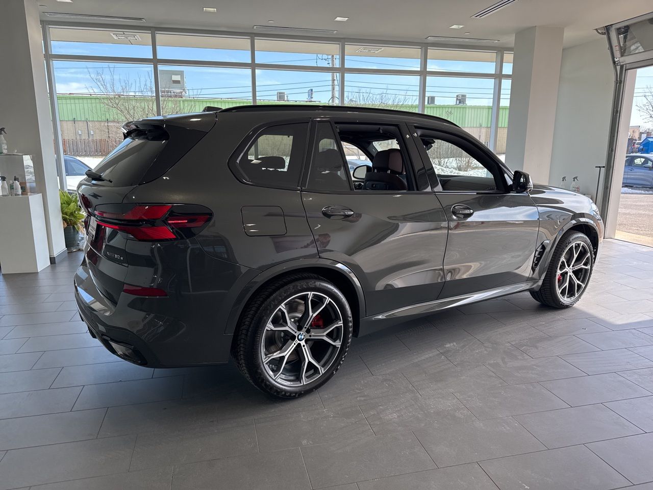 2026 BMW X5 50e - Photo 8