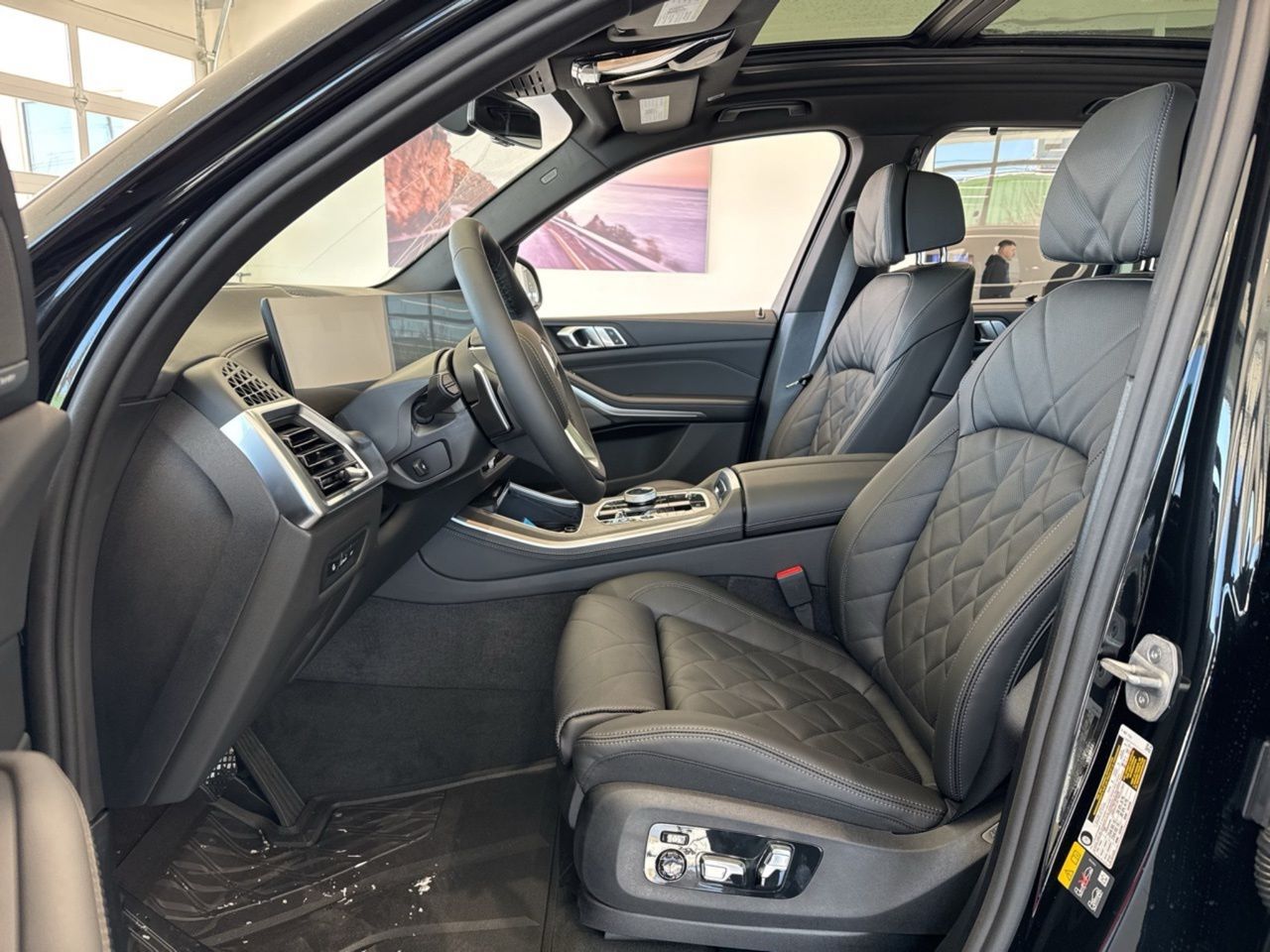 2026 BMW X5 50e - Photo 14