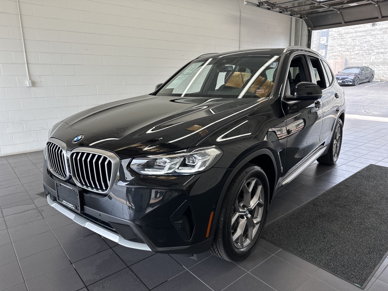 Used 2024 BMW X3 30i with VIN 5UX43DP05R9T72138 for sale in Springfield, MO