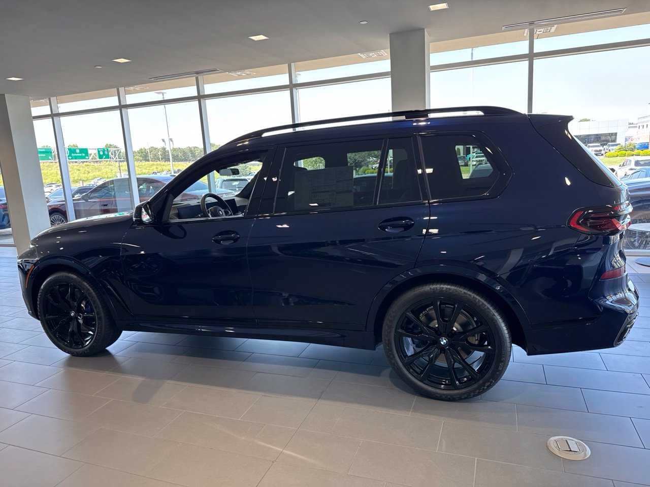 New 2027 BMW X7 xDrive40i SUV