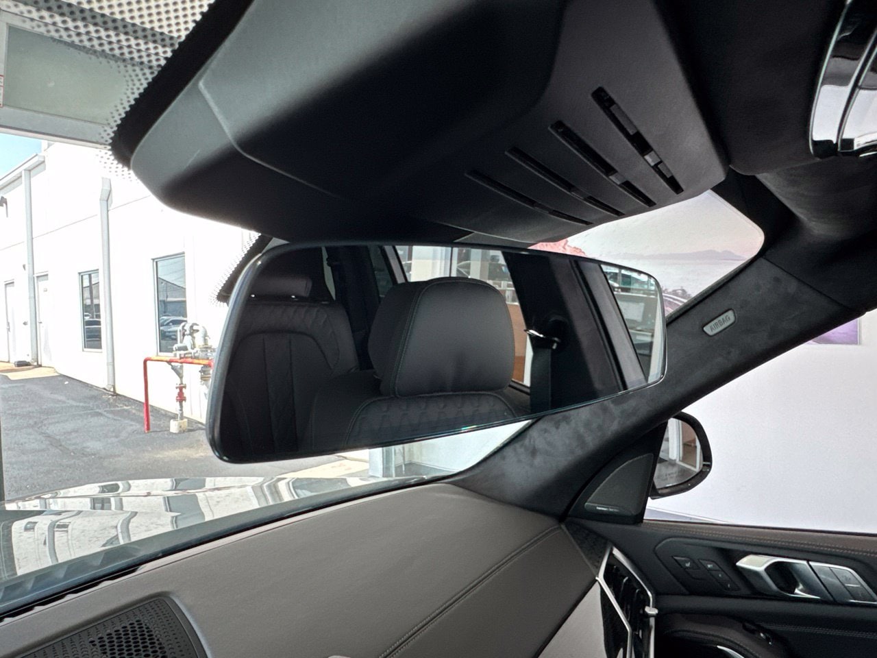 2026 BMW X7 40i - Photo 37