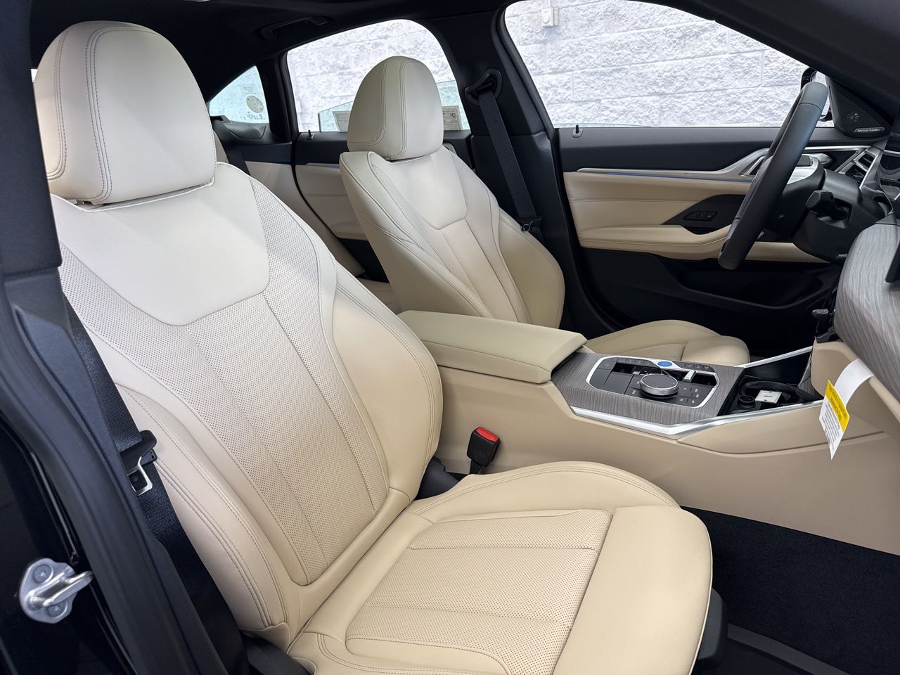 2025 BMW i4 40 - Photo 53