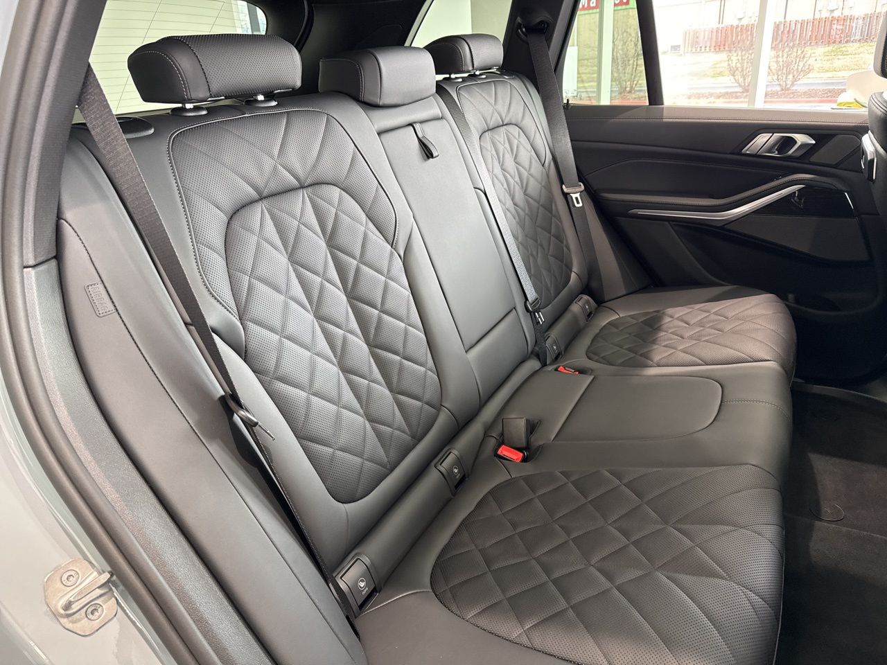 2026 BMW X5 M60i - Photo 47