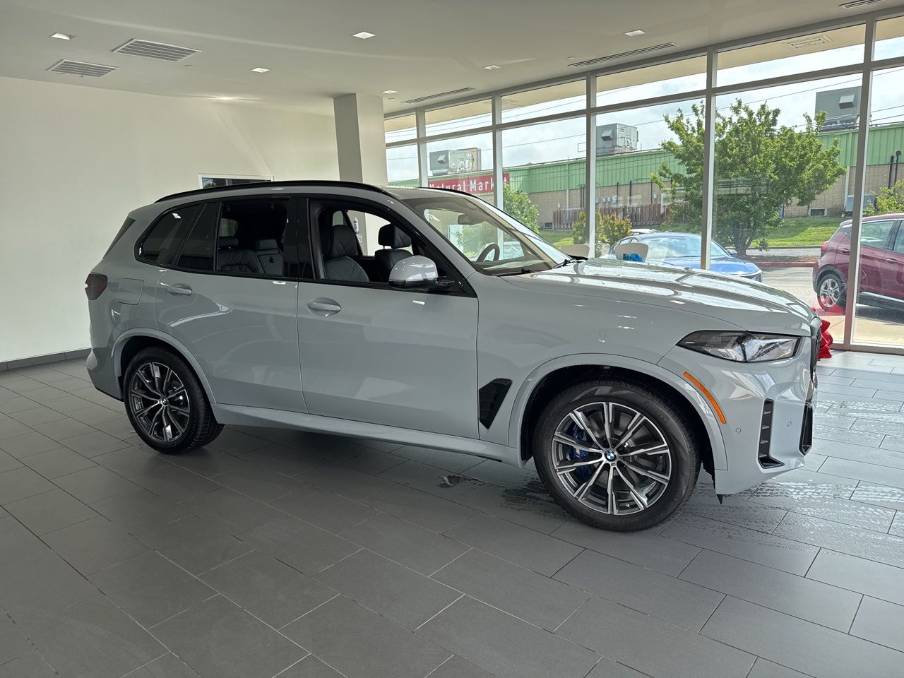 2026 BMW X5 xDrive50e's photo