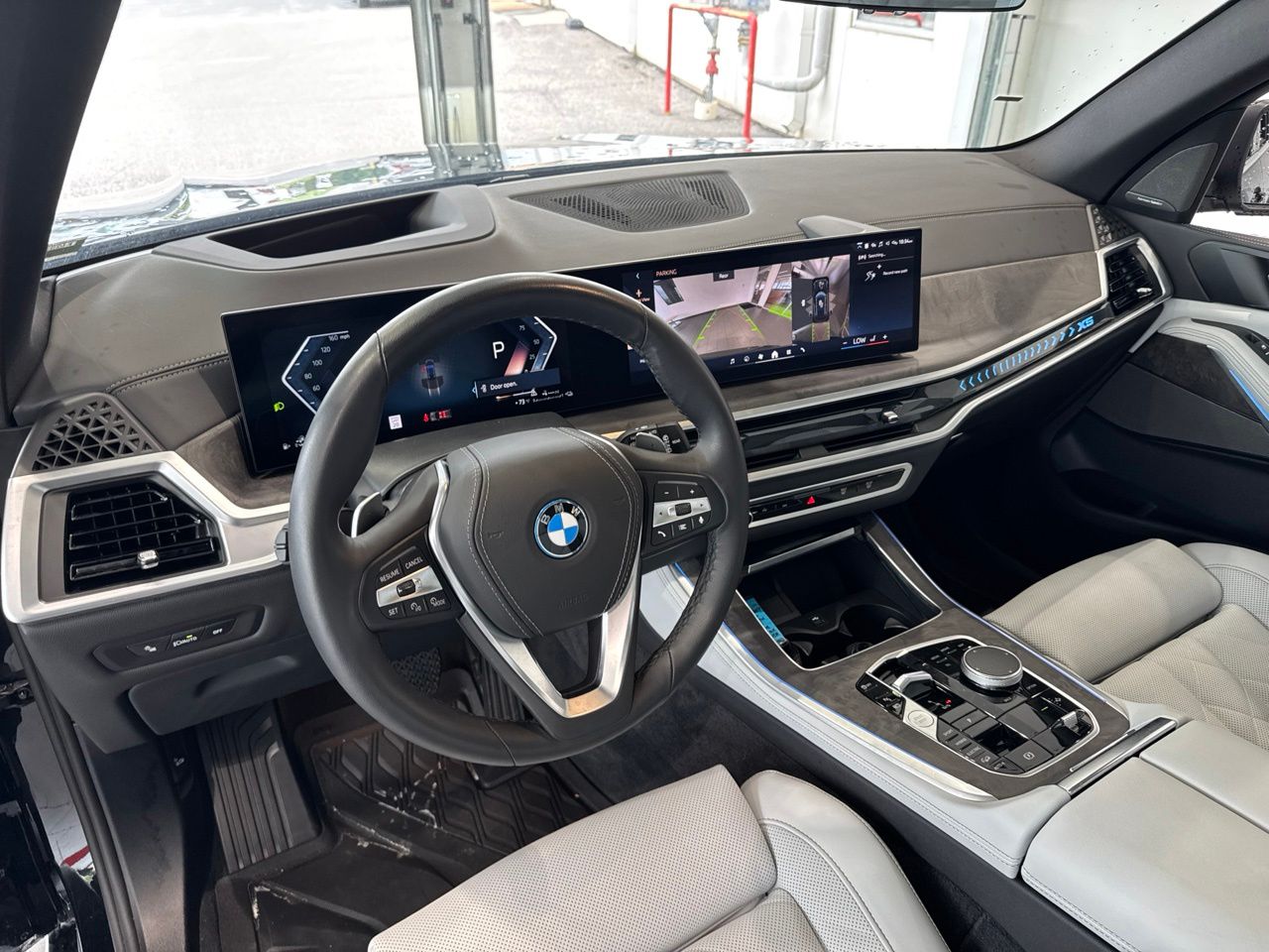 2026 BMW X5 50e - Photo 17