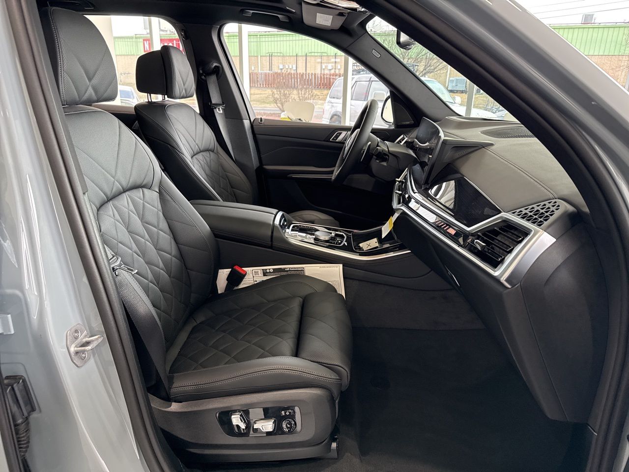 2026 BMW X5 M60i - Photo 53