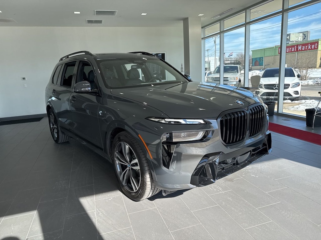 New 2026 BMW X7 SUV