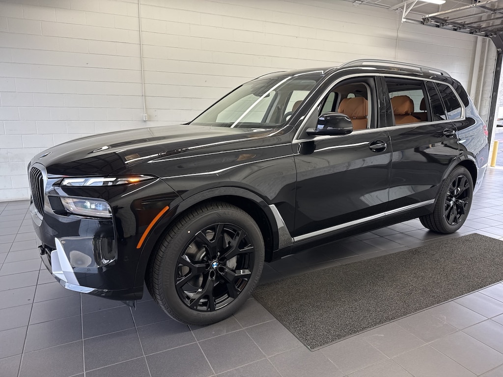 New 2026 BMW X7  SUV