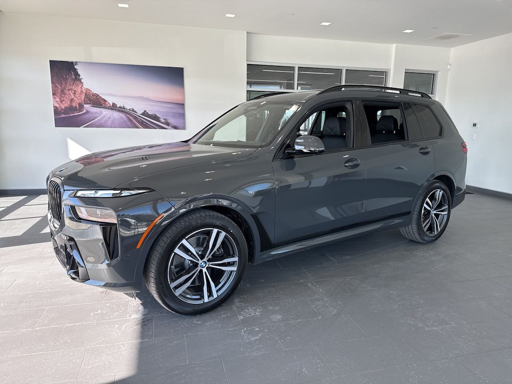 New 2026 BMW X7 SUV