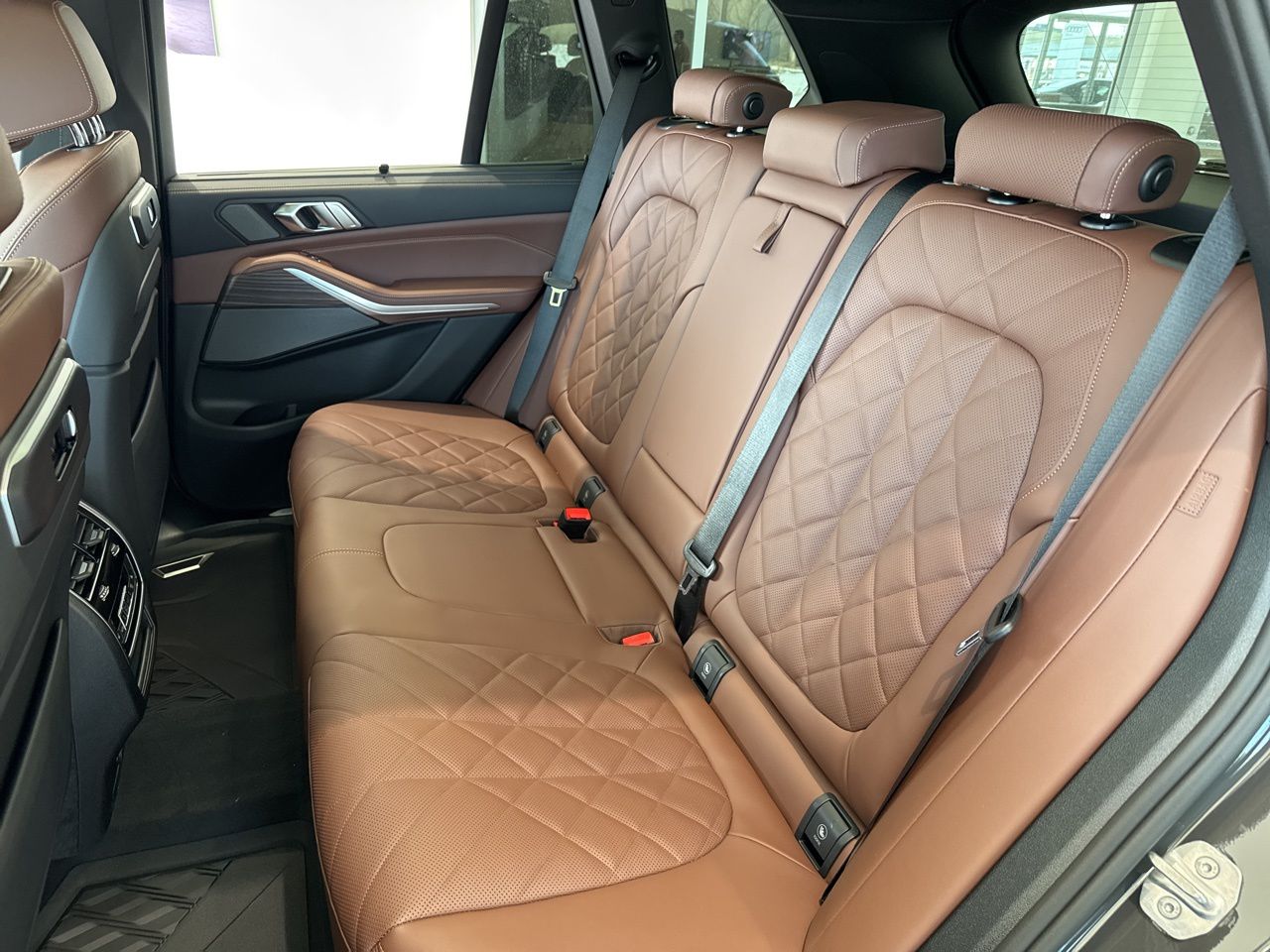 2026 BMW X5 50e - Photo 42