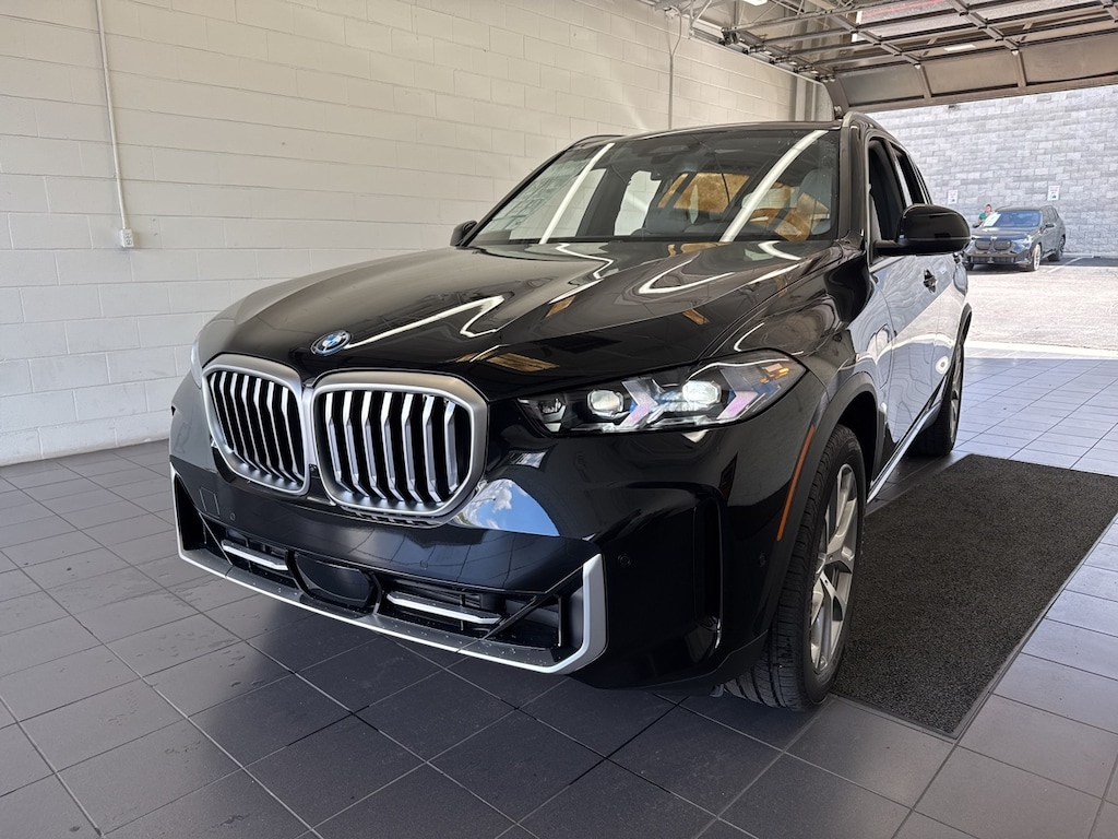 New 2026 BMW X5 PHEV  SUV
