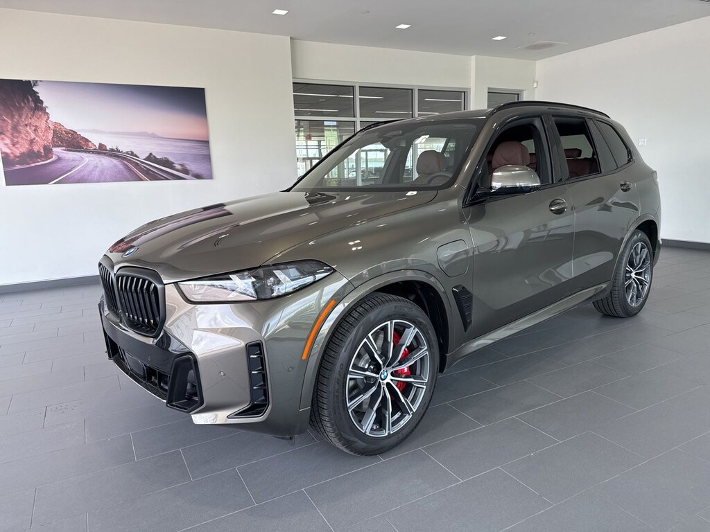 New 2026 BMW X5 PHEV SUV