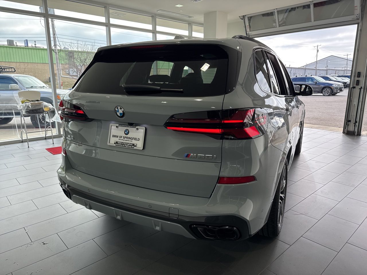 2026 BMW X5 M60i - Photo 7