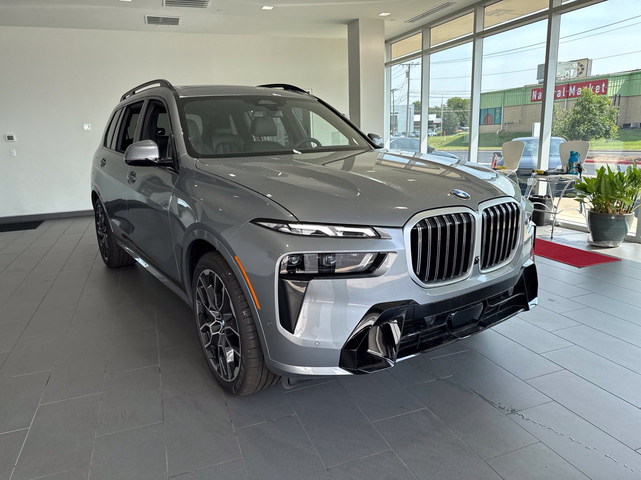 New 2026 BMW X7 xDrive40i SUV