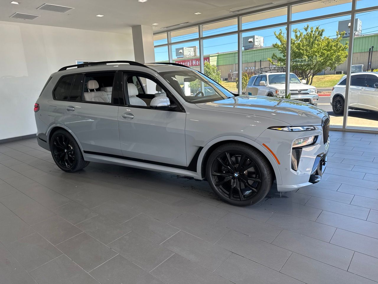 2024 BMW X7
