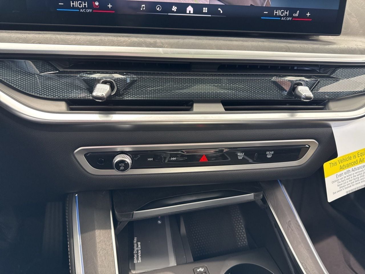 2026 BMW X5 50e - Photo 30