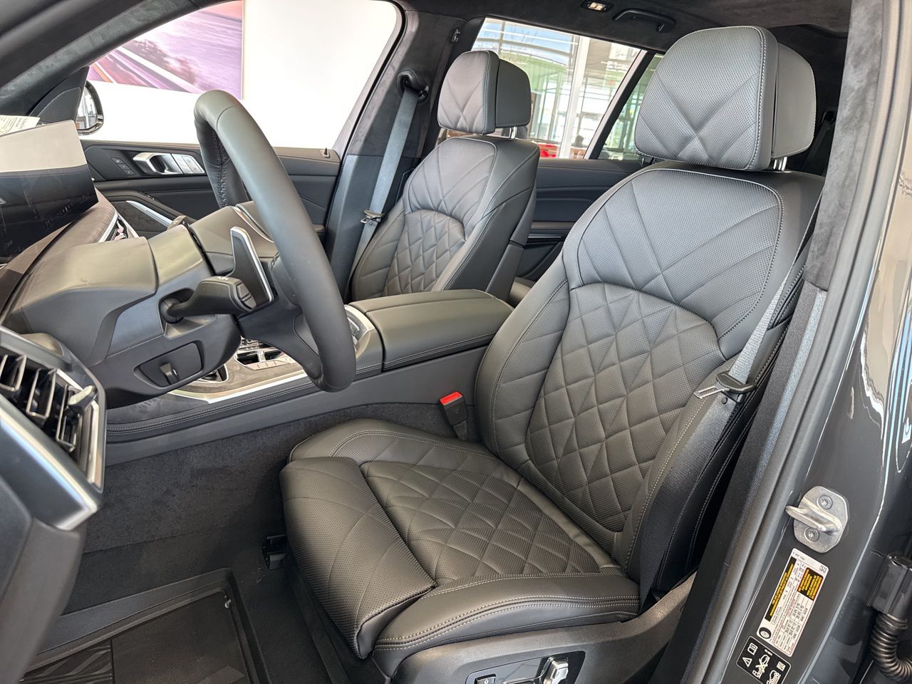 2026 BMW X7 40i - Photo 18