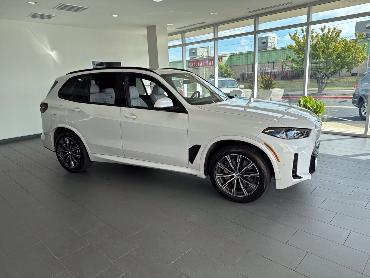 2024 BMW X5 xDrive50e SUV