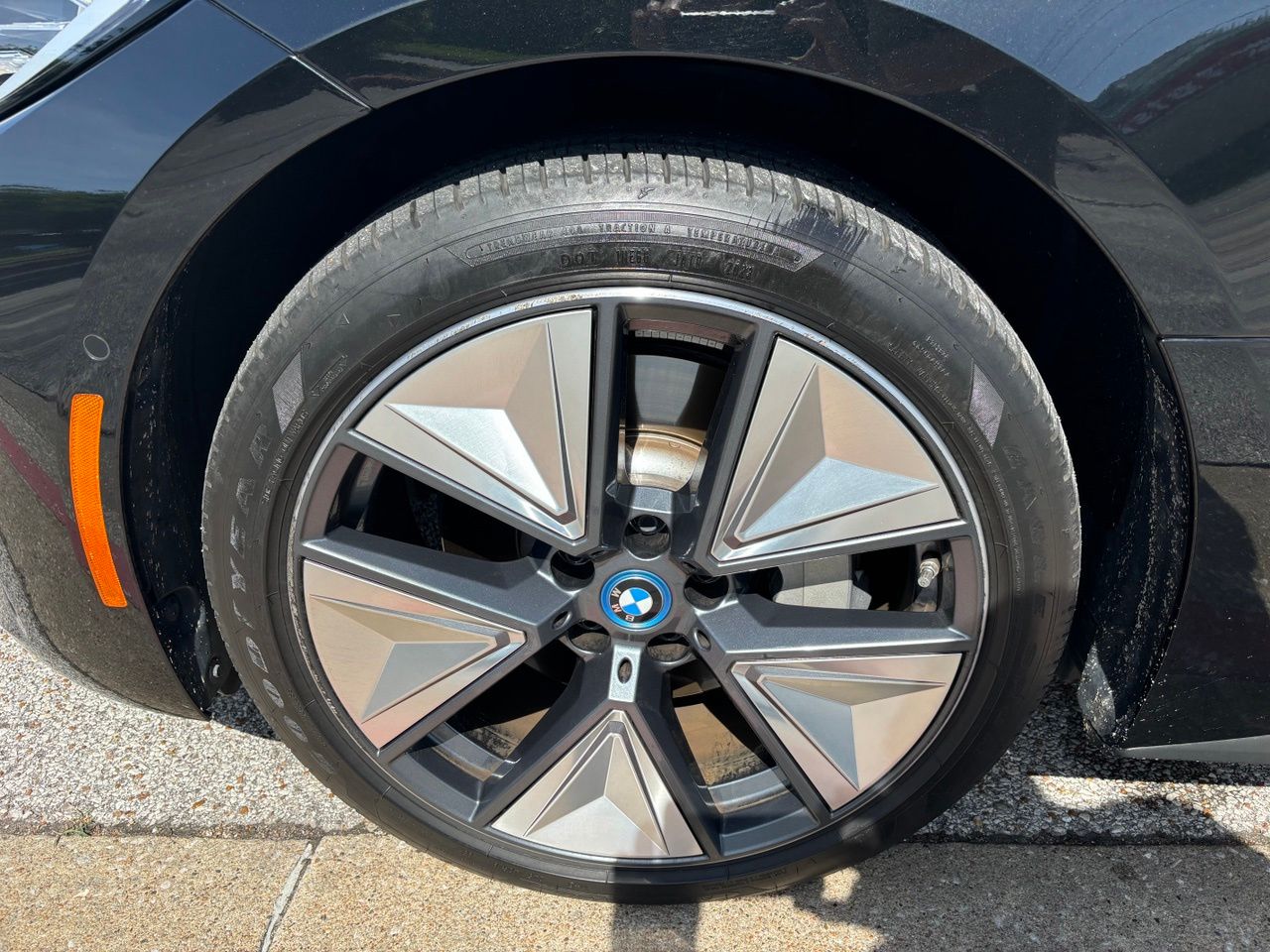 2024 BMW i4 35 - Photo 9