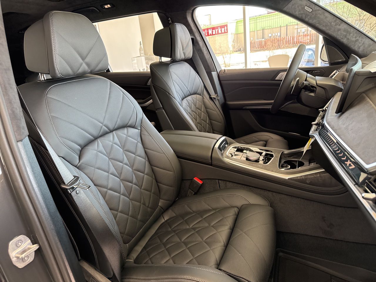 2026 BMW X7 40i - Photo 59
