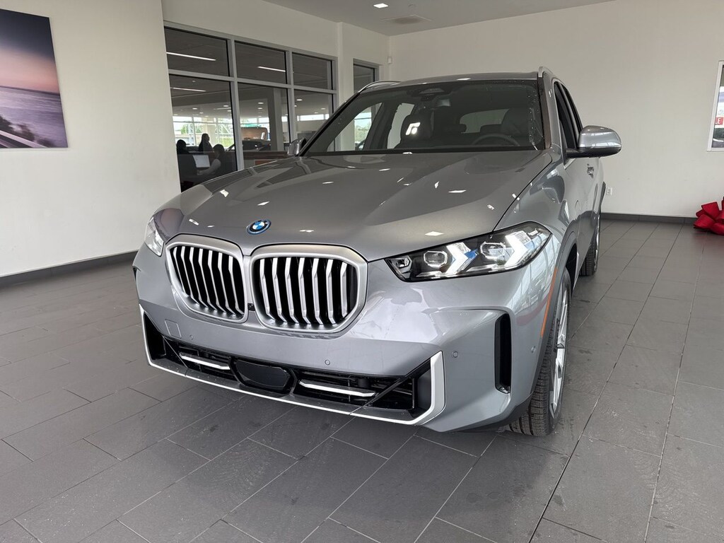 New 2026 BMW X5 PHEV SUV
