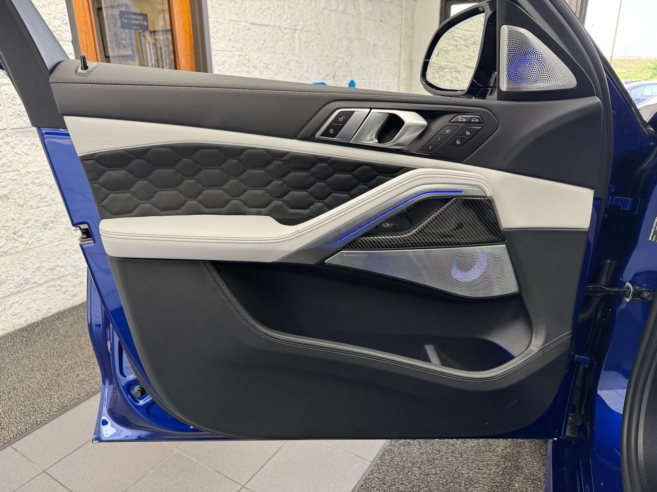 2026 BMW X6 M X6 M - Photo 42