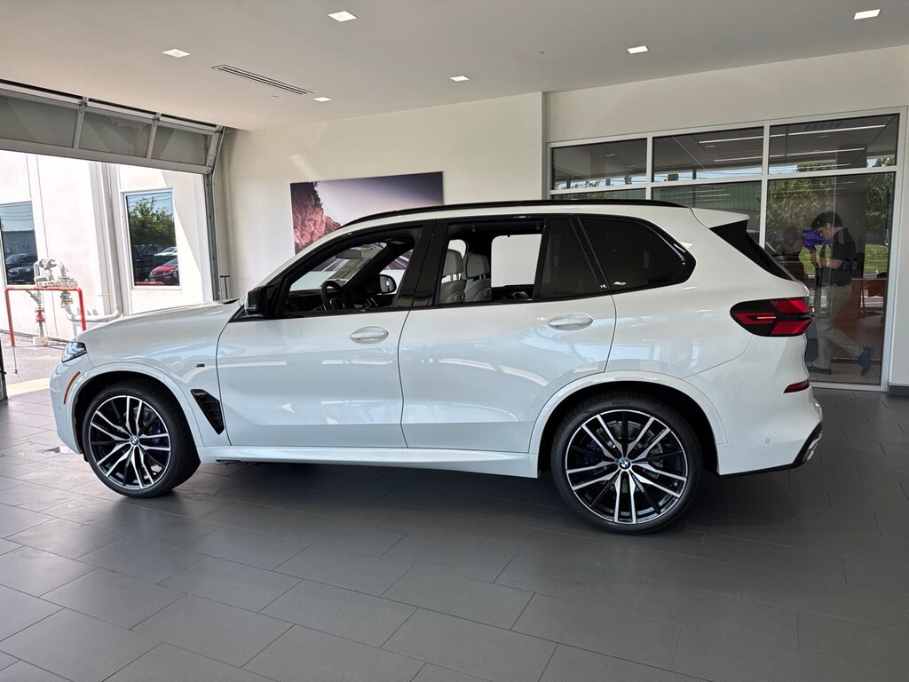 New 2026 BMW X5 M60i SUV