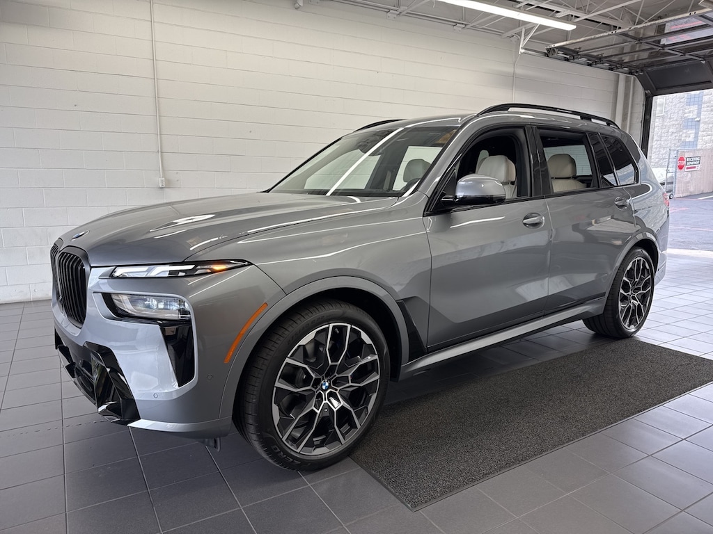 New 2026 BMW X7 SUV