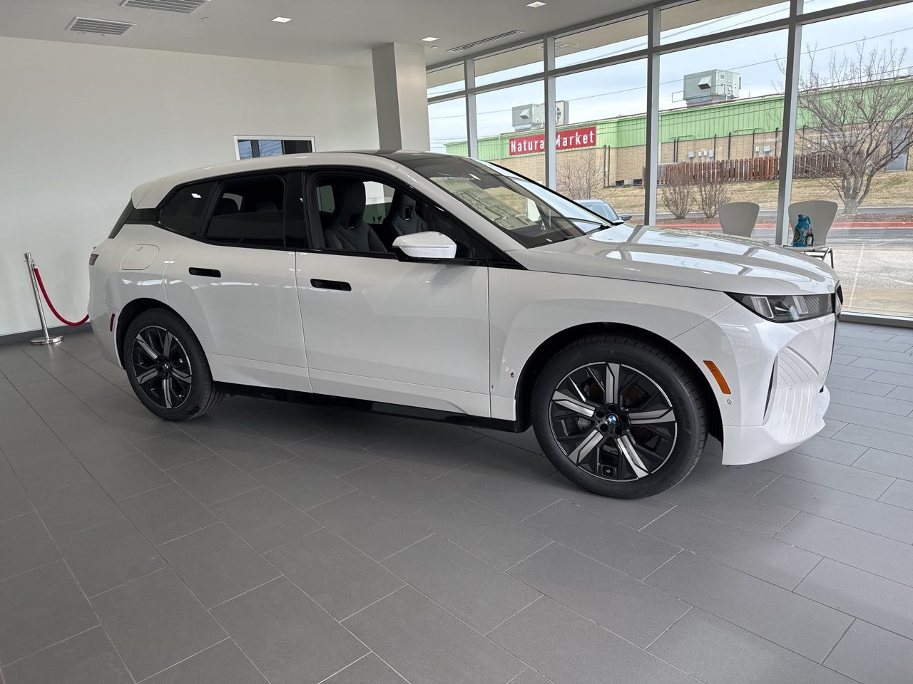 2026 BMW iX xDrive60's photo