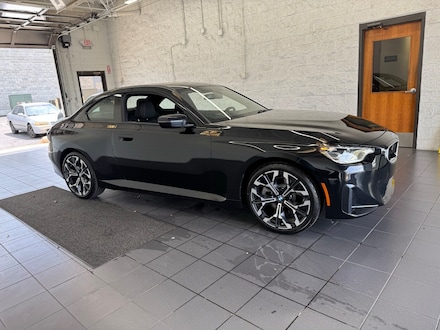 2025 BMW 230i Coupe