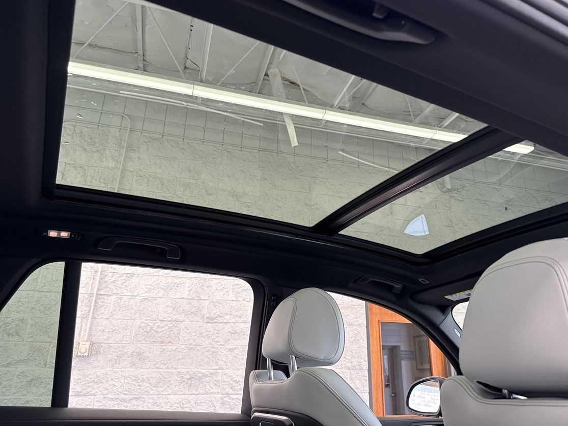 2026 BMW X5 50e - Photo 52