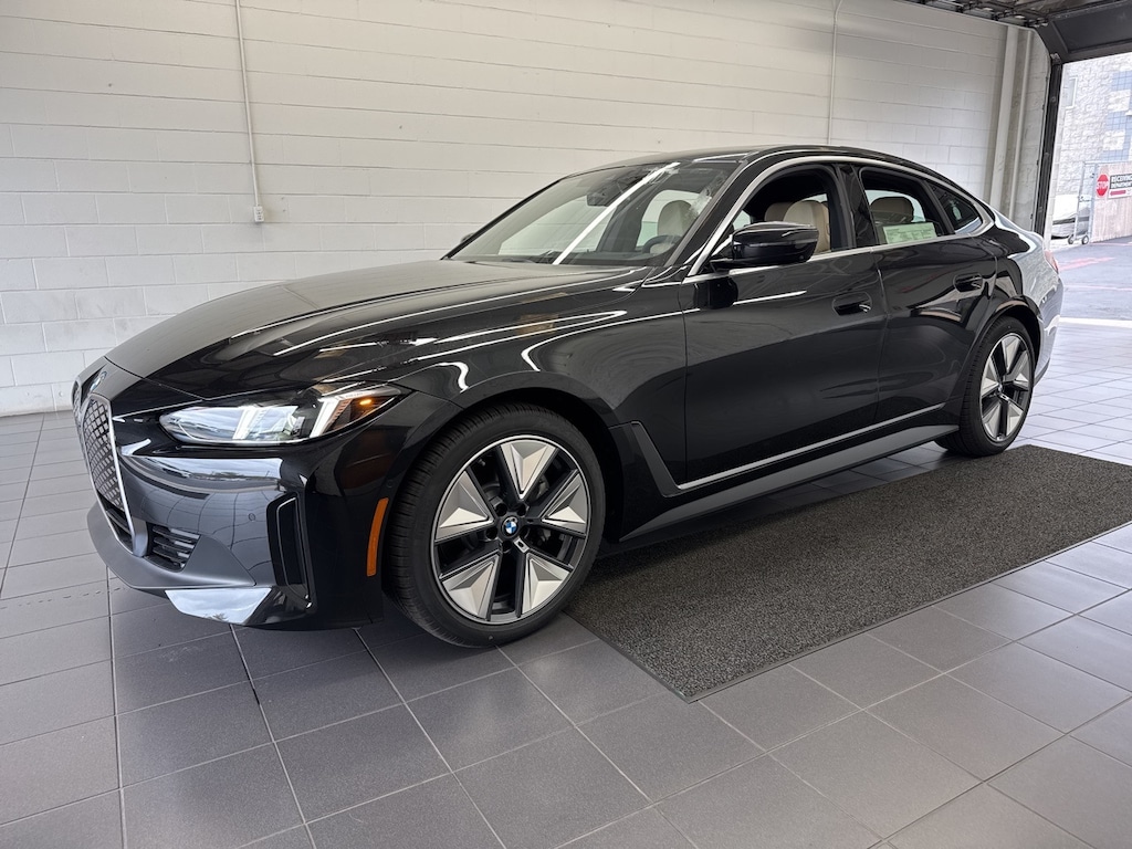 New 2025 BMW i4  Gran Coupe