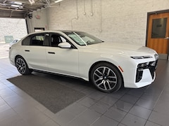 2026 BMW 740i Sedan