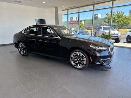 2027 BMW 530i 530i xDrive Sedan
