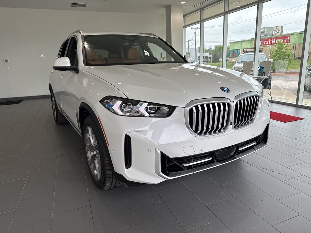 New 2026 BMW X5 PHEV SUV