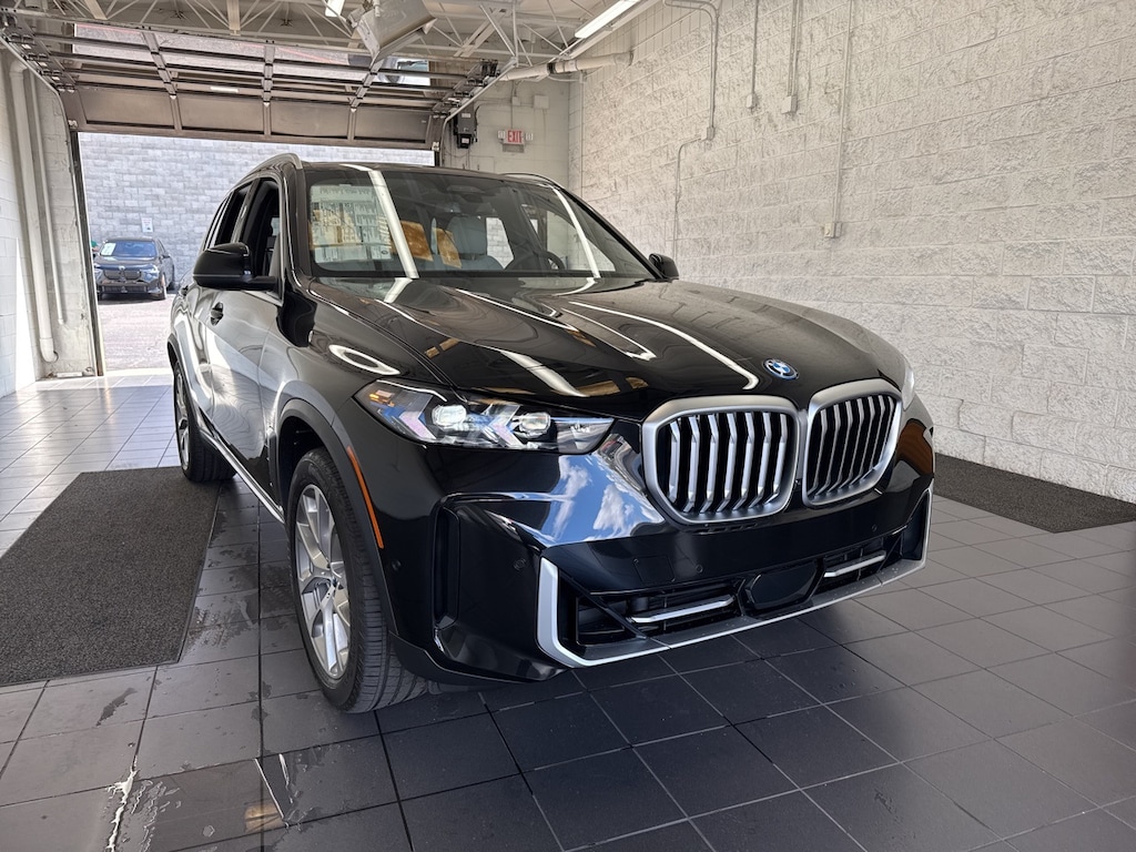 New 2026 BMW X5 PHEV  SUV