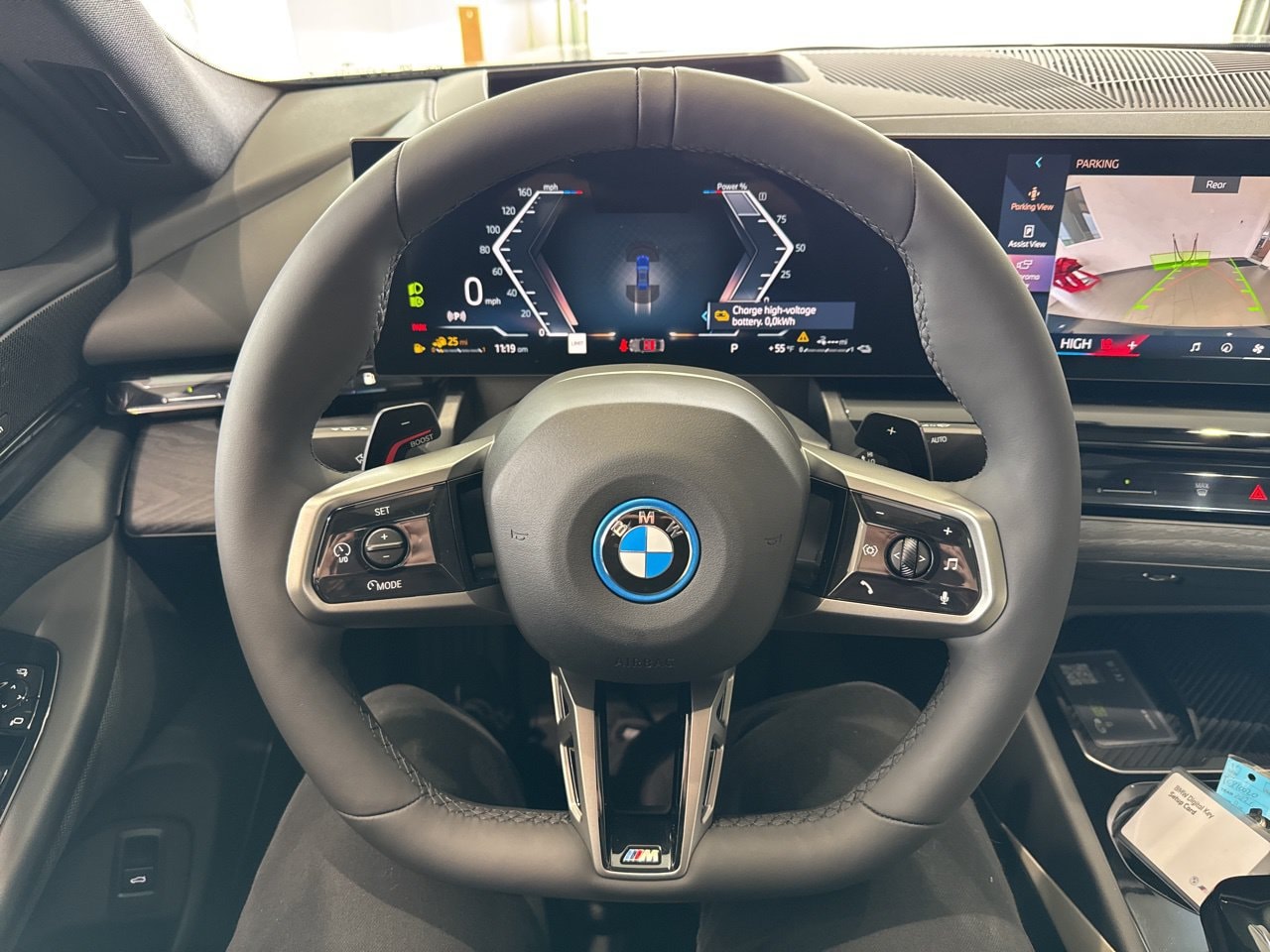 2026 BMW 5 Series 550e - Photo 19