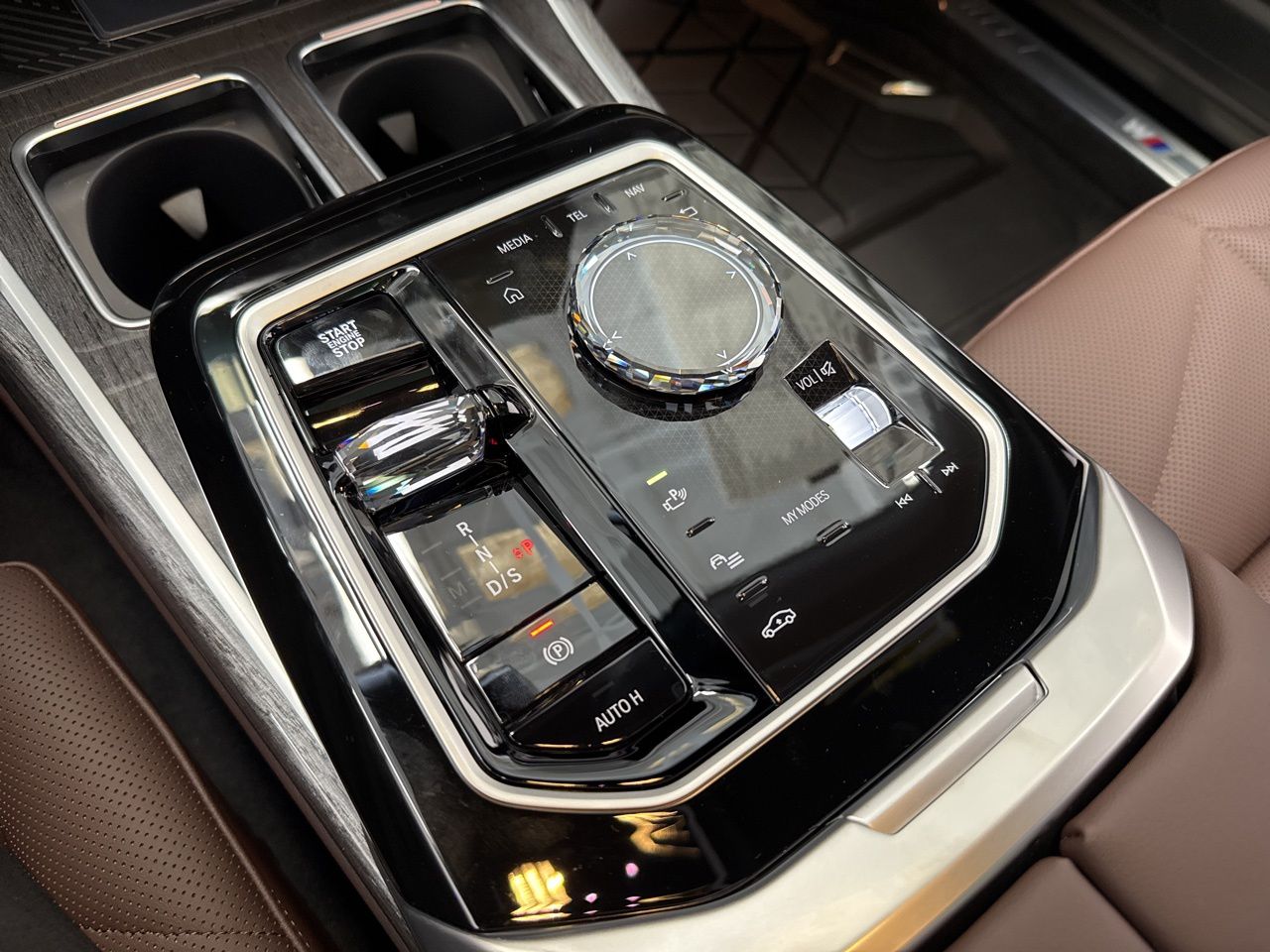 2026 BMW 7 Series 740i - Photo 34